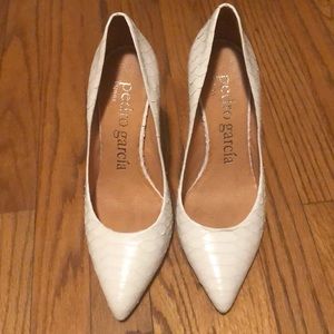 Pedro Garcia Scale Heels